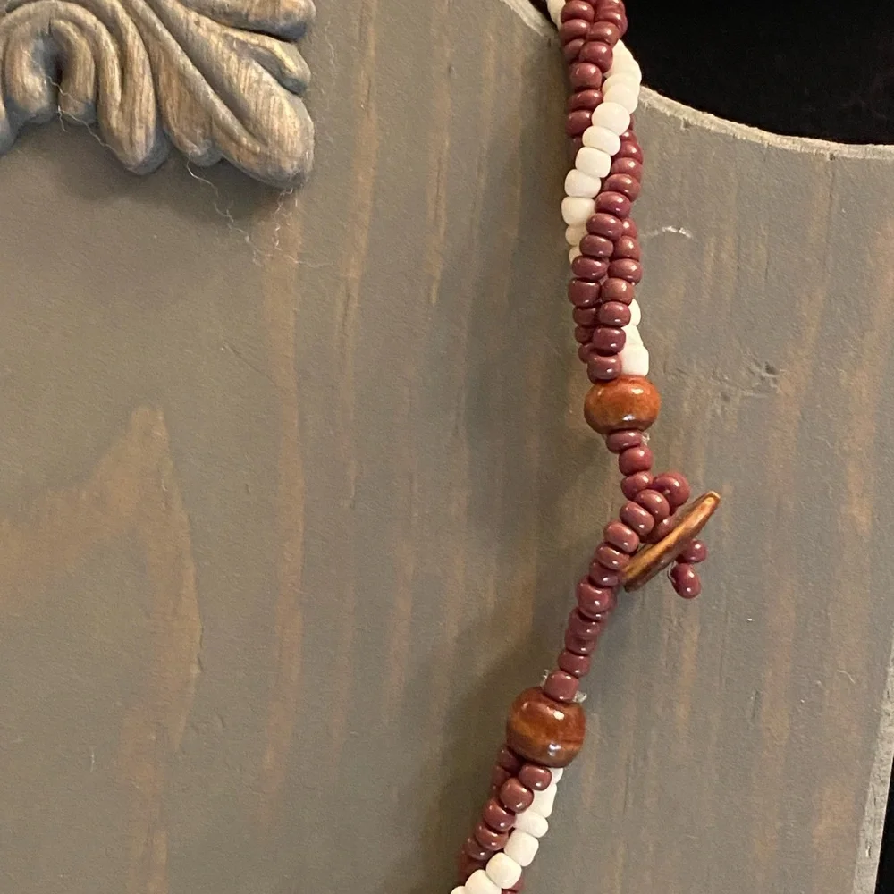 Shiva Shell earrings and necklace combination on twisted seed bead cord. NWT. - Picture 4 of 9